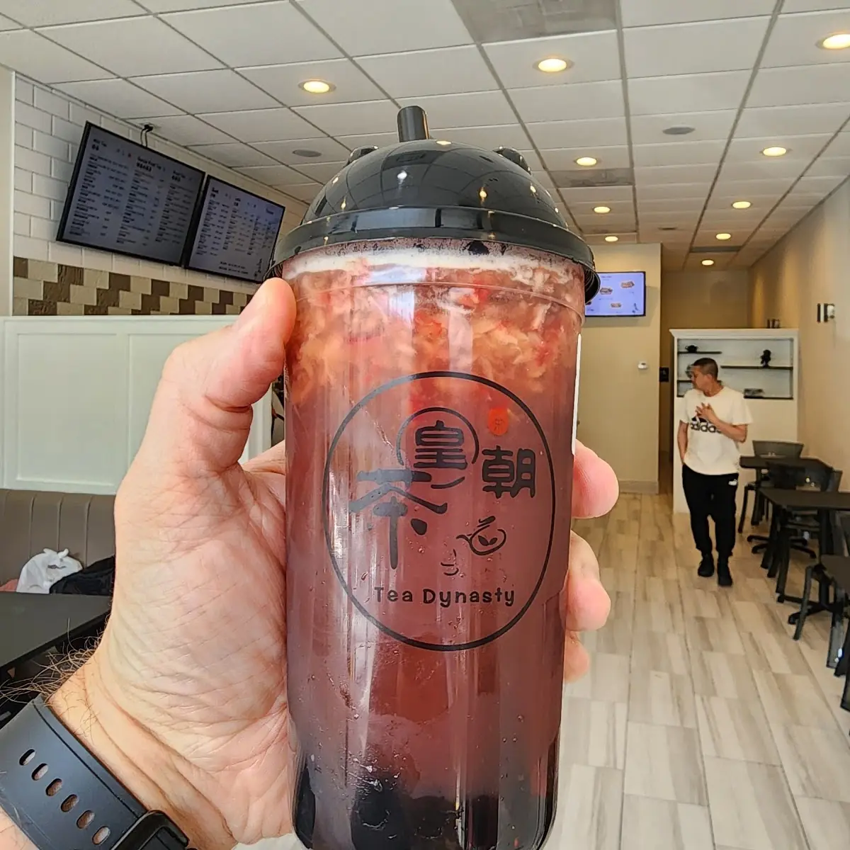 Strawberry Black Tea 手打草莓